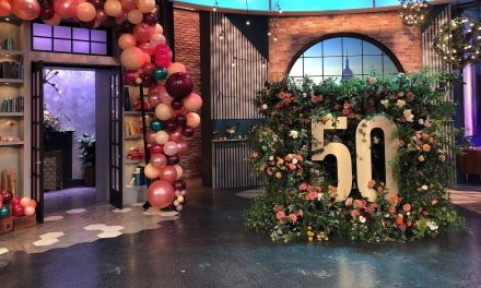 Watch Celebrity Party Planner Mary Giuliani Decorate Our Set For Rach's 50th Birthday Party – Famous Bdays