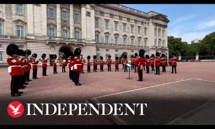 Irish Guards play 'Happy Birthday' for Prince George at Buckingham Palace – Birthday Songs