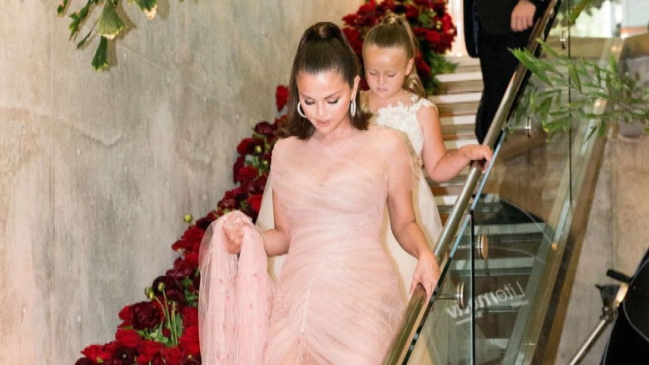 Selena Gomez Celebrates 30th Birthday In A Pink Versace Gown – Famous ...